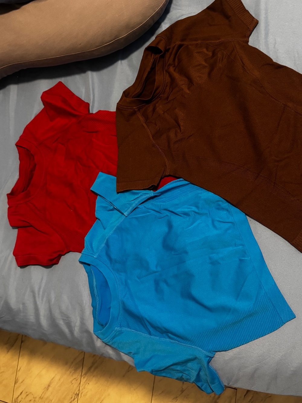 Women’s compression Short Sleeve Tee Pack - Red, Blue, Brown